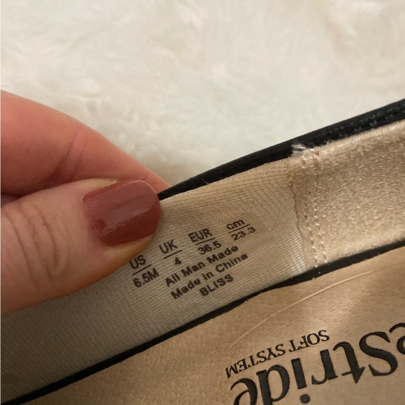 Bliss Black Loafers with Gold Accent 6.5 - Picture 5 of 5